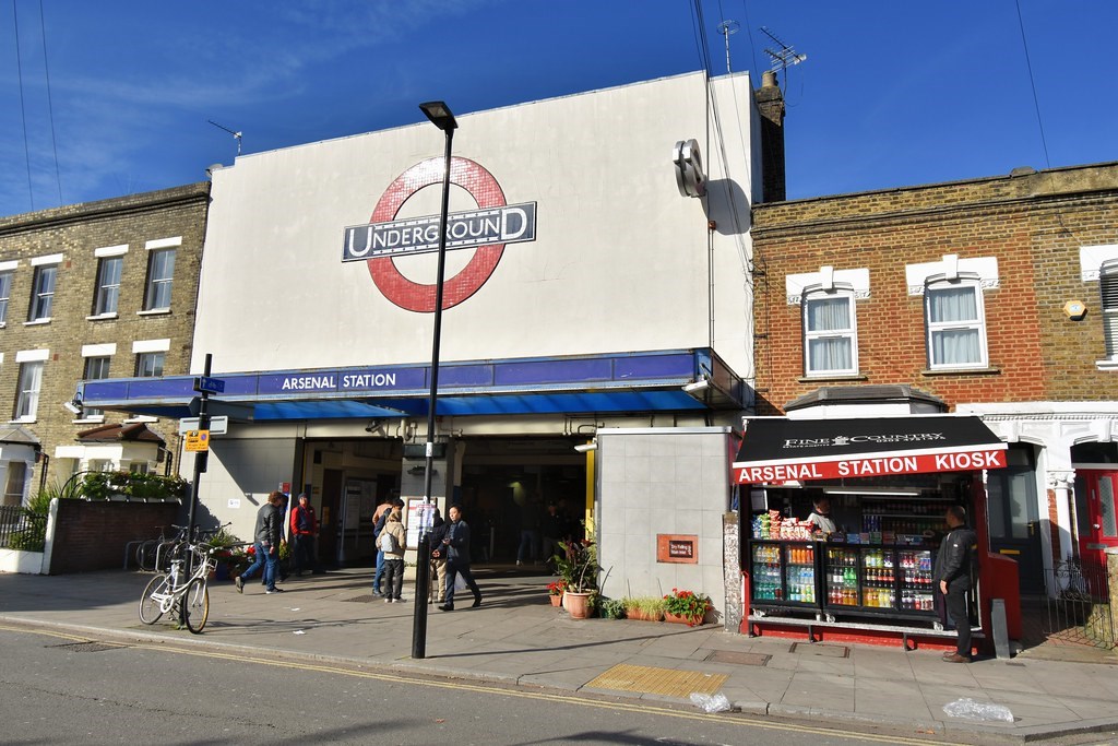 Arsenal station.jpeg
